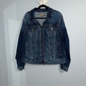 Women's Torrid Denim Jean Trucker Jacket Size 2